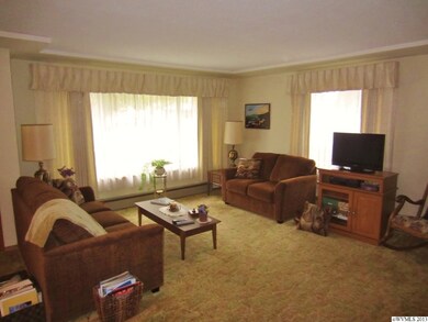 240 SE Fir Villa Rd, Dallas, OR 97338 - photo 5