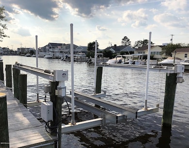 24 Cruiser Ct, Toms River, NJ 08753 - photo 3