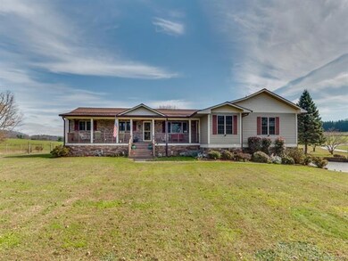 117 Pond View Ln, Hendersonville, NC 28792 - photo 2