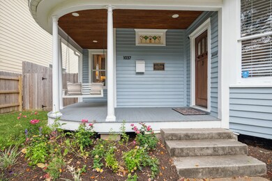 1037 Columbia St, Houston, TX 77008 - photo 2