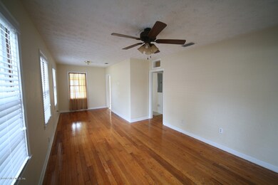 5350 Colonial Ave, Jacksonville, FL 32210 - photo 3