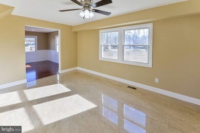 9 Tallwood Ln, Willingboro, NJ 08046 - photo 4