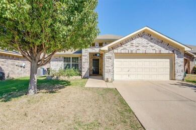 4213 Agate Dr, Granbury, TX 76049 - photo 3