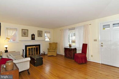 128 Springside Dr, Lutherville Timonium, MD 21093 - photo 4