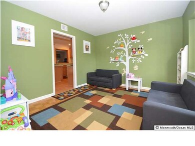 17 Avondale Ln, Matawan, NJ 07747 - photo 7