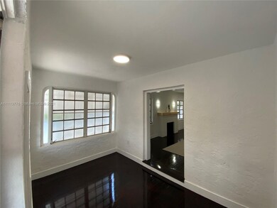Foyer Room