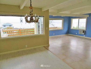 19712 Soundview Dr NW, Stanwood, WA 98292 - photo 7