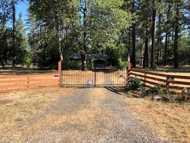 Gate