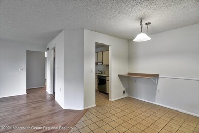03-Living & Dining Room