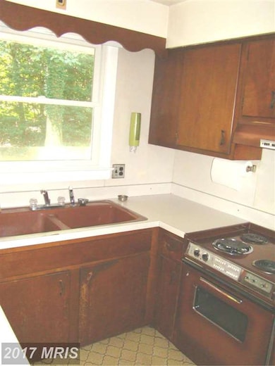 109 Maple Dr, Annapolis, MD 21403 - photo 4