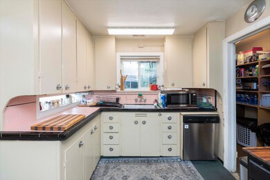 Vintage kitchen