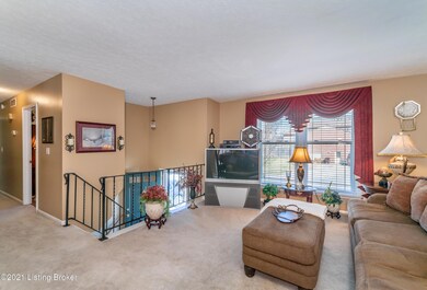 8306 Cloverport Dr, Louisville, KY 40228 - photo 2