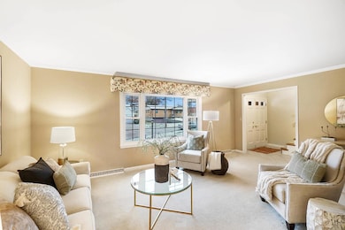 5979 Fawnridge Ct, Cincinnati, OH 45239 - photo 4