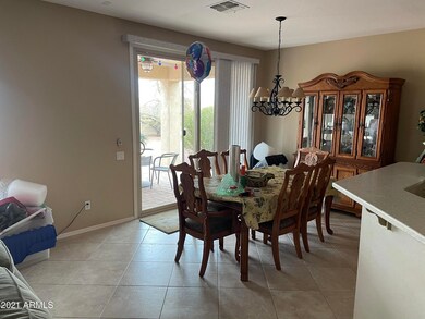 5D9FC80F-31A1-4A3E-B7DD-4D422D2990F6