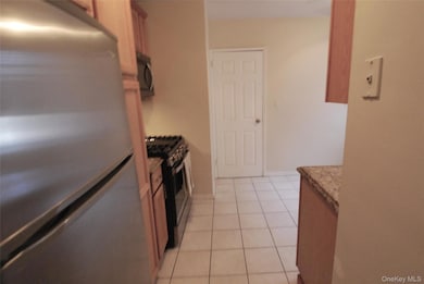 Sadore Lane Gardens unit 6H, Yonkers, NY 10710 - photo 6