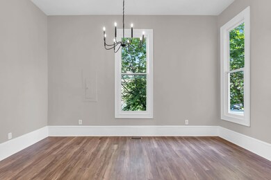 7_802 e m l king blvd-7