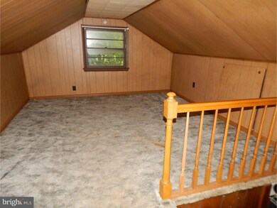 1025 Riverside Dr, Pottstown, PA 19465 - photo 6