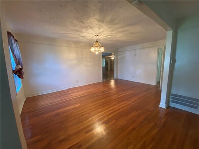 6635 Cadillac St, Houston, TX 77021 - photo 3