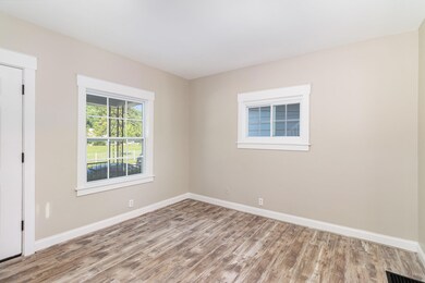 007_2728_latonia_avenue_03-edit_243