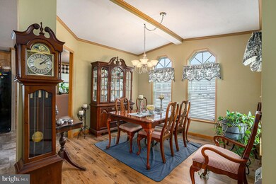 304 Winterset Rd, Garnet Valley, PA 19060 - photo 6