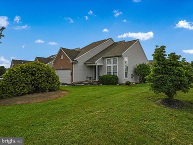 4047 Laurel Ln, Mount Joy, PA 17552 - photo 2