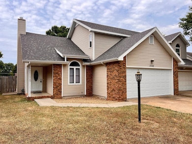 3749 N Pickwick Ave, Springfield, MO 65803 - photo 2