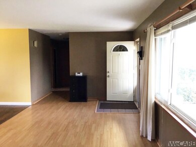 215 Willeke Ave, Ada, OH 45810 - photo 4