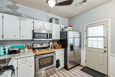 347_Alex_Ln_Augusta_GA_30909_USA-Kitchen