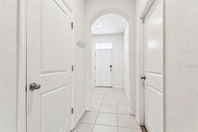 2831 Suncoast Blend Dr, Odessa, FL 33556 - photo 4