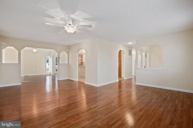 17108 Hughes Rd, Poolesville, MD 20837 - photo 6