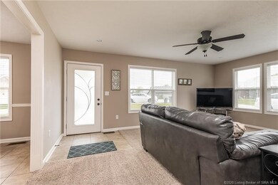 487 Clara Lee Ct, New Albany, IN 47150 - photo 2