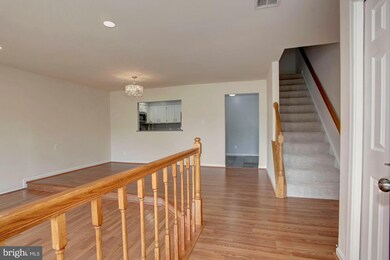 4153 Churchman Way unit 5, Woodbridge, VA 22192 - photo 3