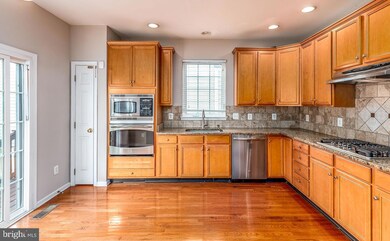 42476 Mandolin St, Chantilly, VA 20152 - photo 4