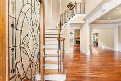 2-story foyer