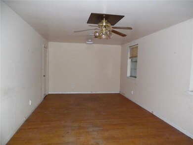 540 Hisel Rd, Oklahoma City, OK 73115 - photo 3