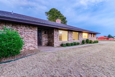 2730 W College Ave, Guthrie, OK 73044 - photo 6