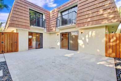 2401 24th Ct, Jupiter, FL 33477 - photo 4