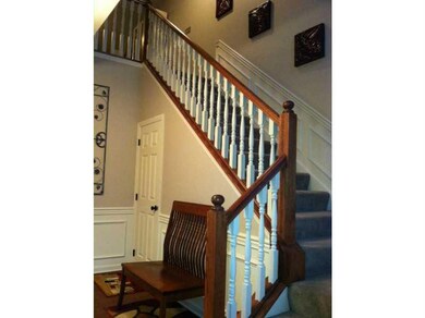 Entry/Foyer.