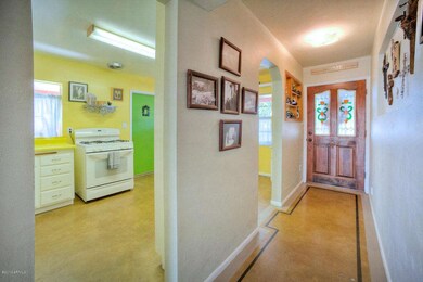 2308WMarlette03