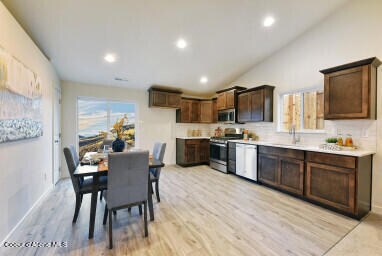 Alderwood-Kitchen & Dining