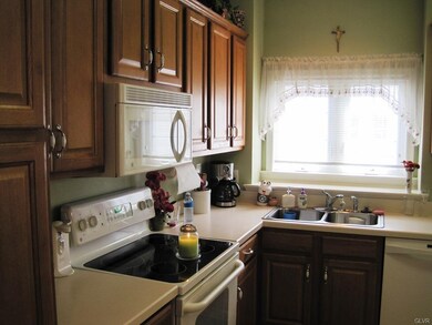 2679 Terrwood Dr W unit 182, Macungie, PA 18062 - photo 7