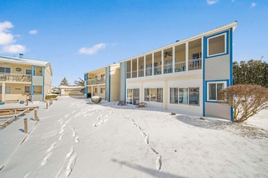44-web-or-mls-A7407317