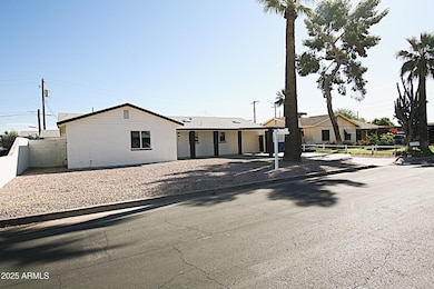 443 N Sycamore, Mesa, AZ 85201 - photo 3