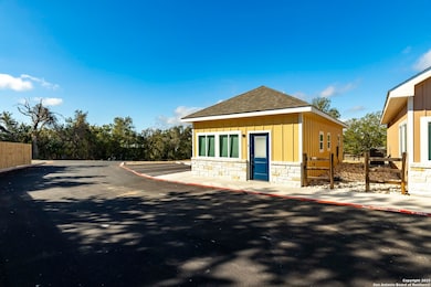 705 Fifth St unit B, Comfort, TX 78013 - photo 6