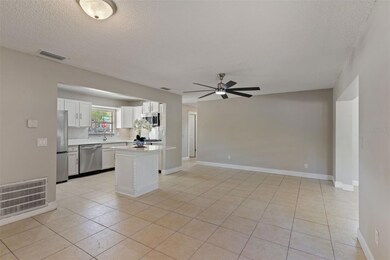 Living/Dining Area