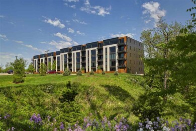 1 University Way unit No. 303, Iowa City, IA 52246 - photo 3