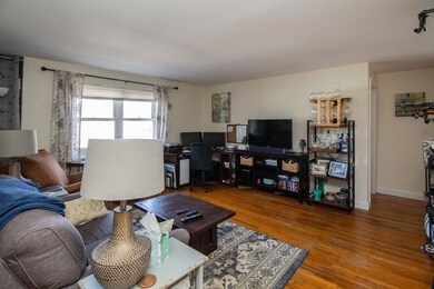 105 Chestnut St unit 6, Brookline, MA 02445 - photo 4