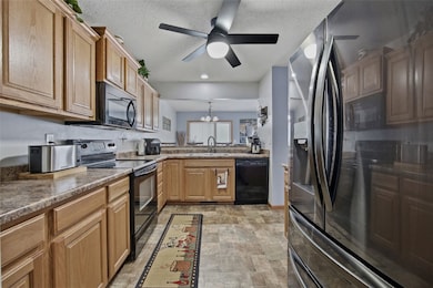 3555 Stoney Point Rd SW unit 3555, Cedar Rapids, IA 52404 - photo 7