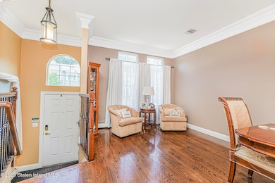104 Presentation Cir, Staten Island, NY 10312 - photo 4