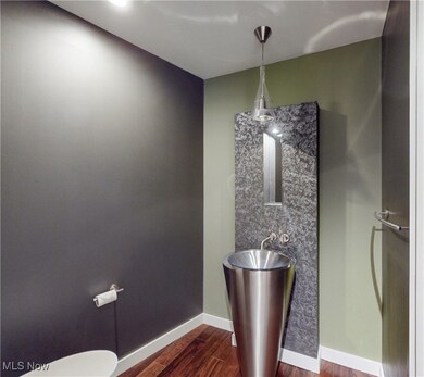 21 Furnace St unit 801, Akron, OH 44308 - photo 6